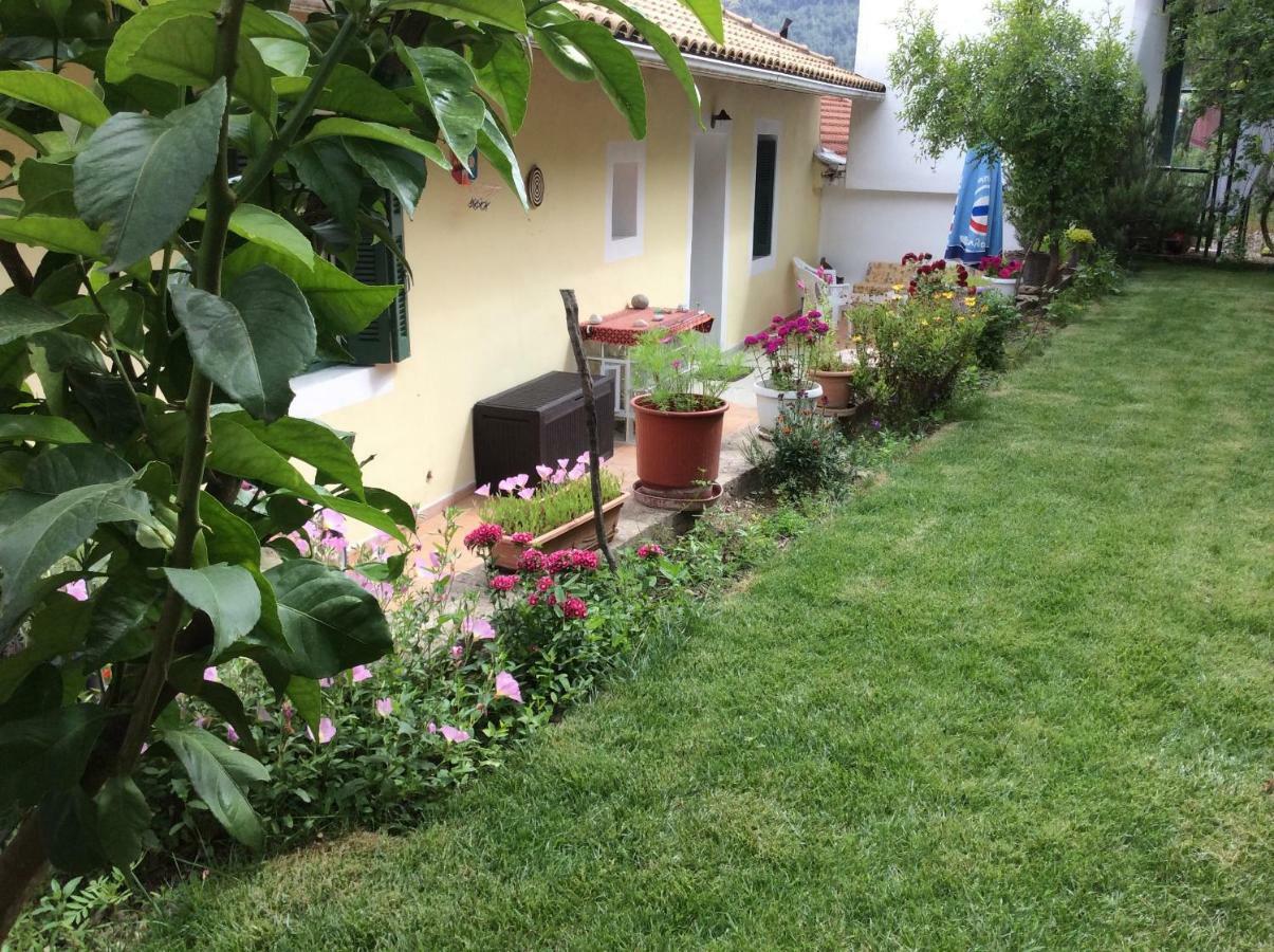 Christos House Βίλα Καρυά Εξωτερικό φωτογραφία