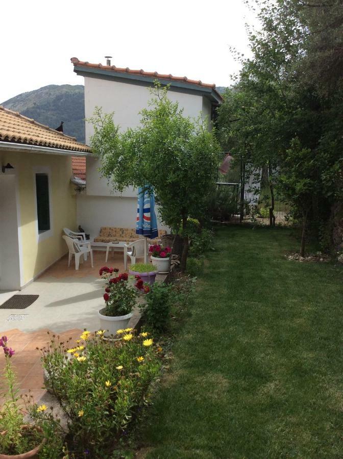 Christos House Βίλα Καρυά Εξωτερικό φωτογραφία